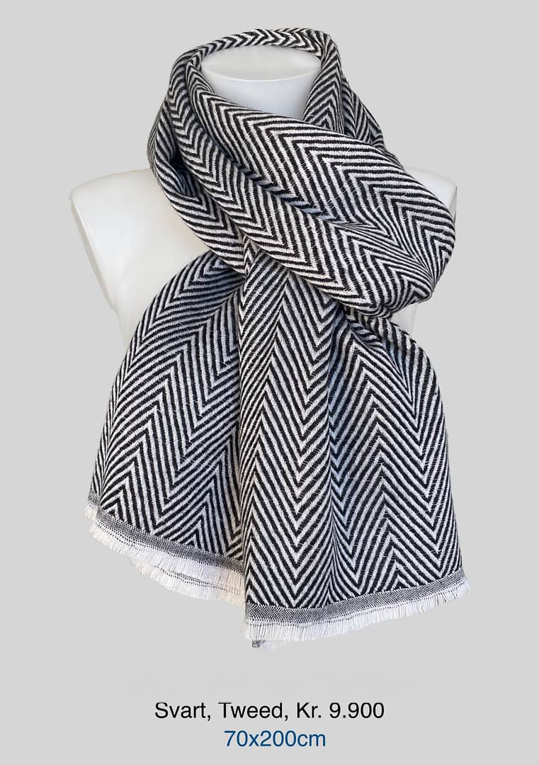 Svart Tweed